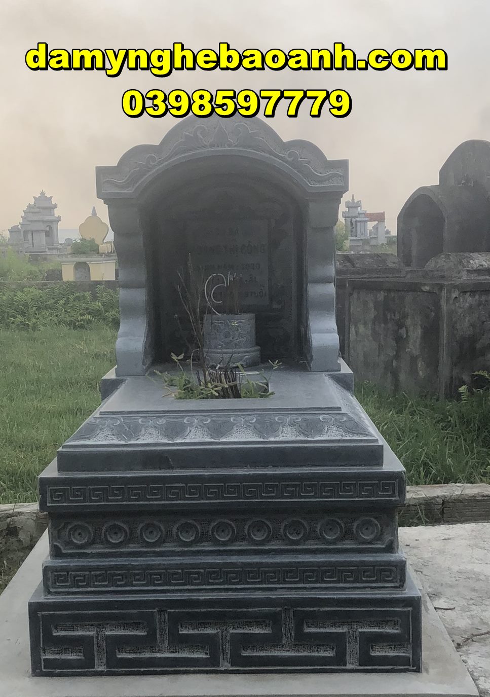 mẫu mộ đá tam cấp đá tự nhiên nguyên khối đơn giản nhưng lại đẹp
