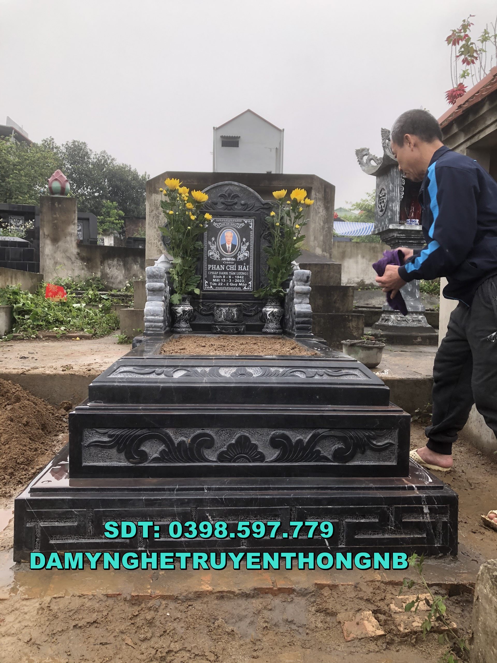 lắp đặt mộ tam cấp cho gia đình nhà anh vân hà nội