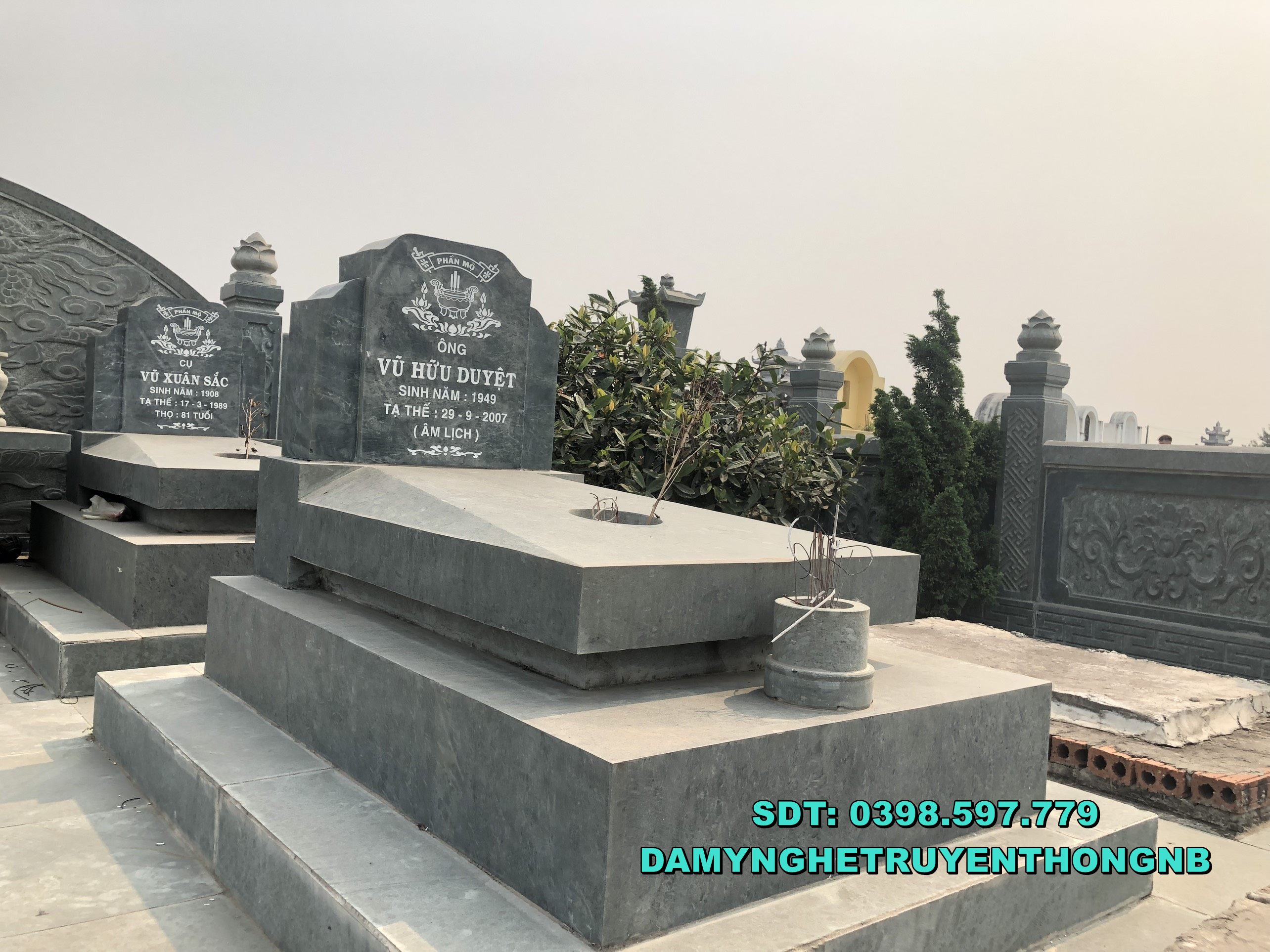 lắp đặt mộ tam cấp cho gia đình nhà anh vân hà nội