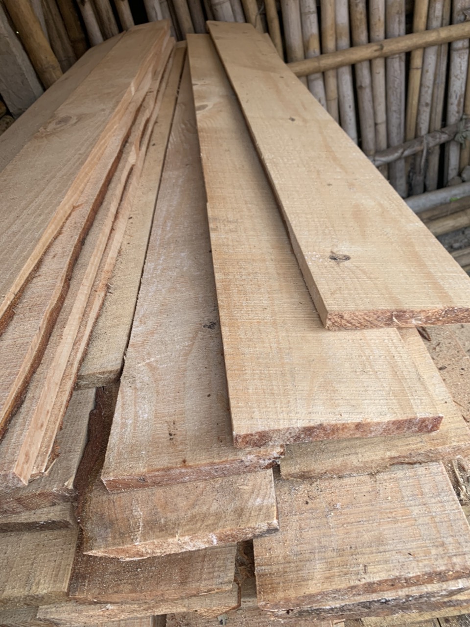 chuyên cung cấp và sản xuất sạp tre trúc, ván gỗ thông gỗ keo