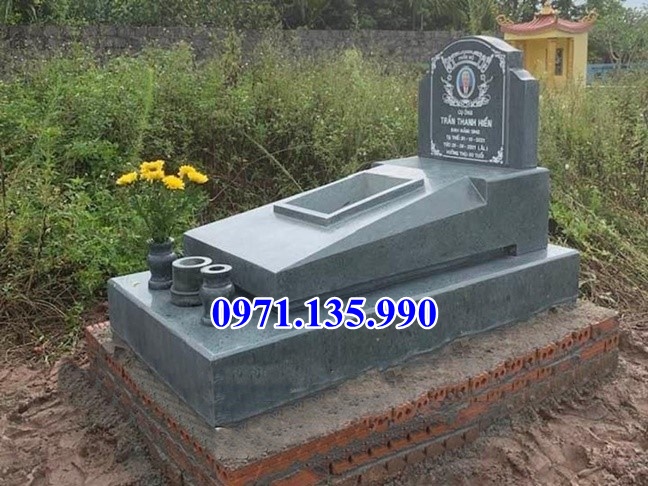 Mộ đá nguyên khối - Mẫu mộ đá tự nhiên đẹp bán Bình Thuận