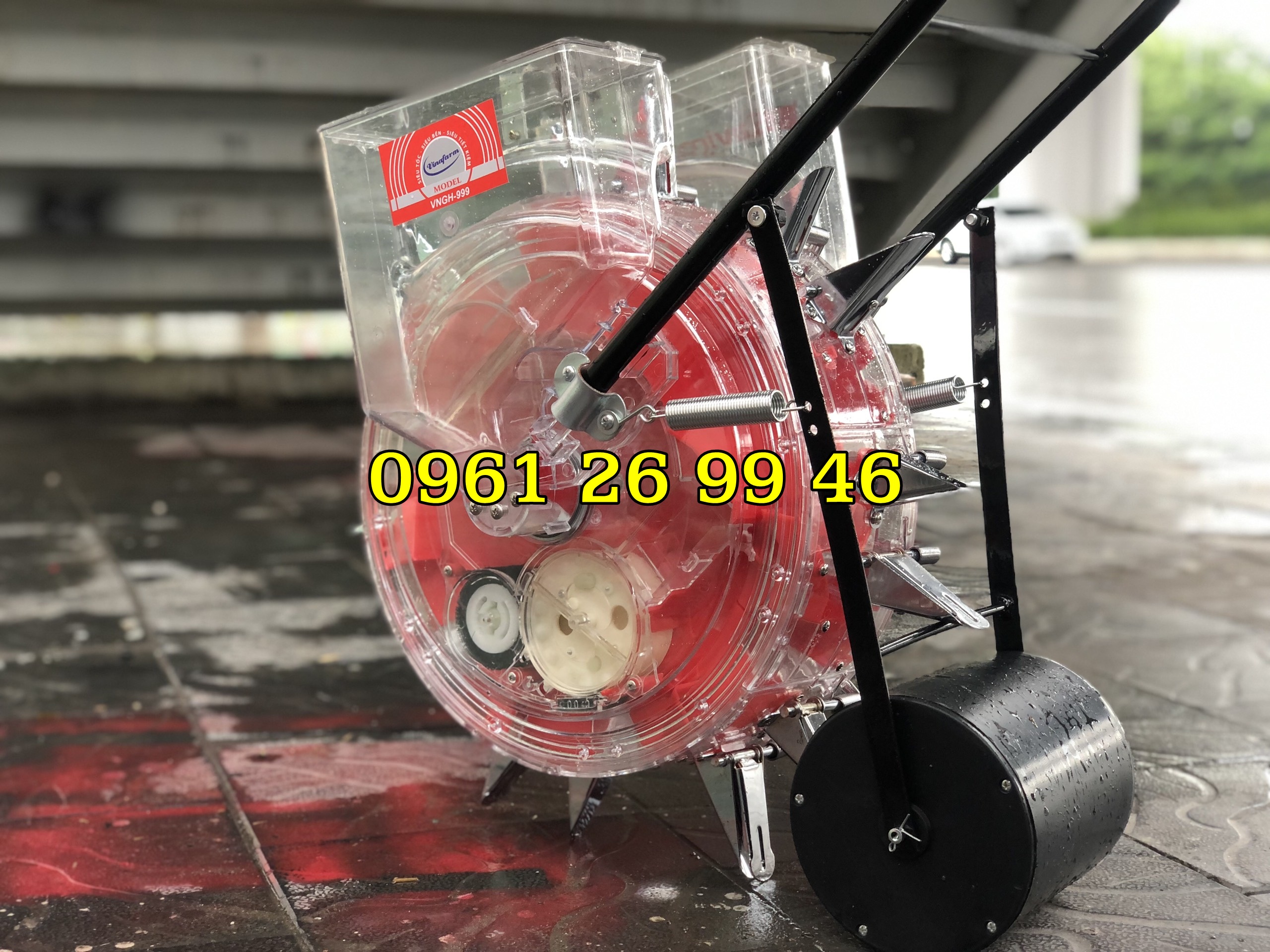 Máy tra hạt ngô, hạt đậu, máy gieo hạt 12 mỏ 1 hàng đẩy tay