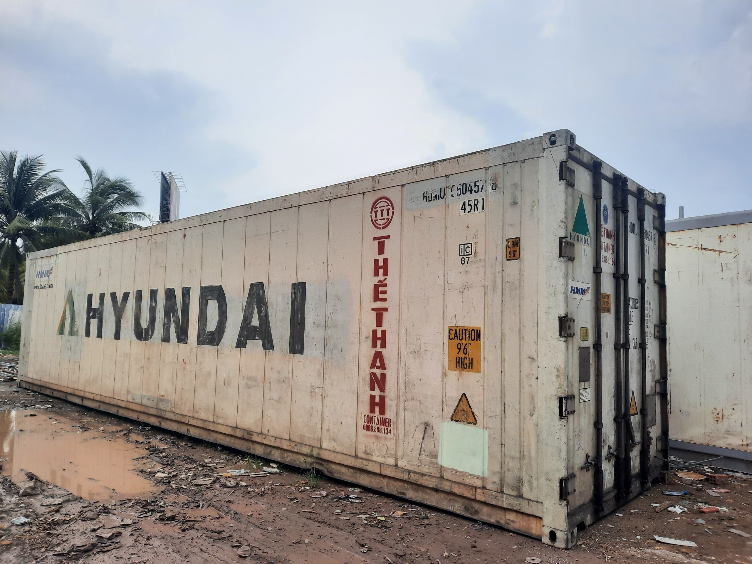 Container lạnh Huyndai 40feet máy Daikin