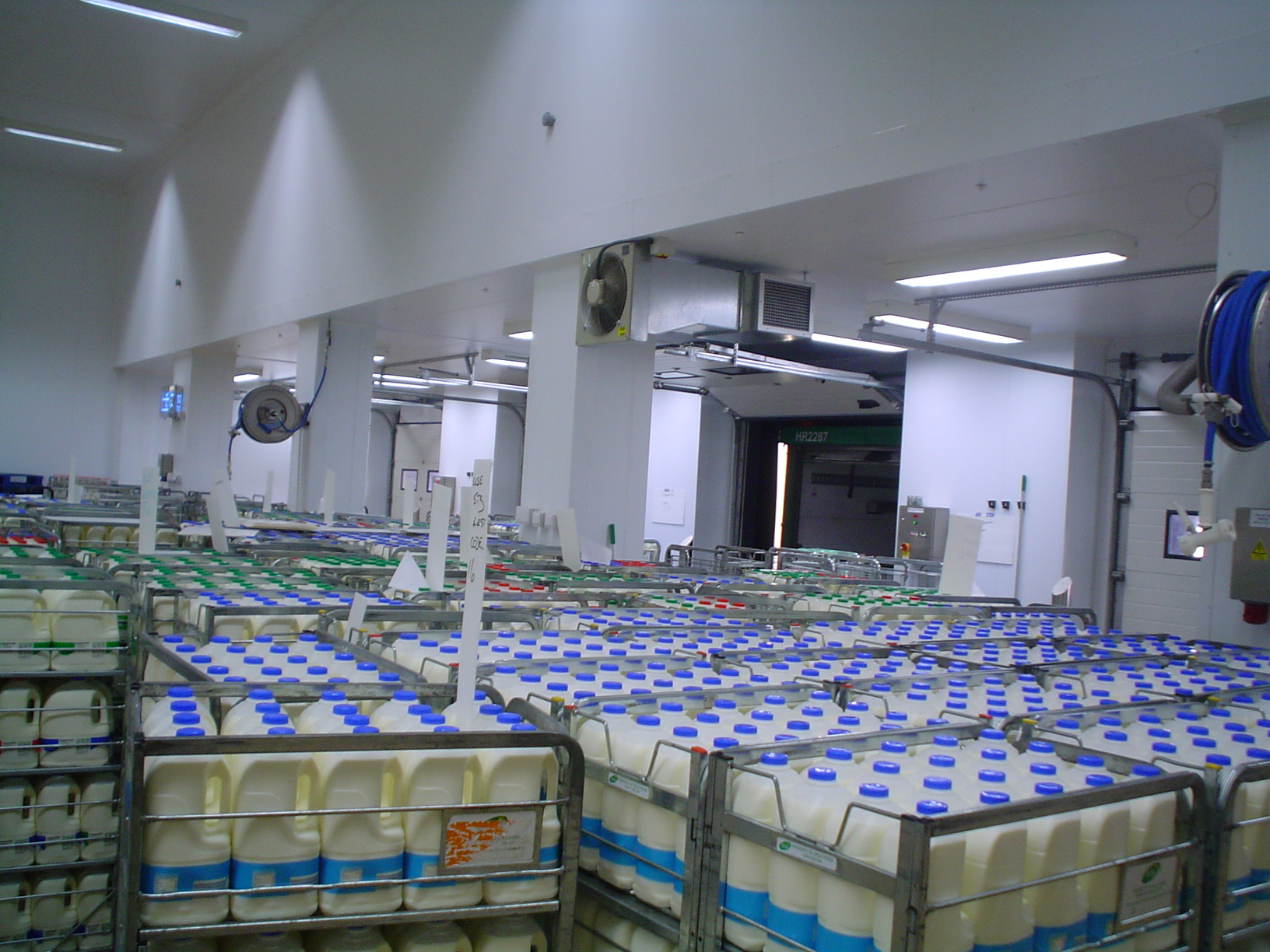 lắp đặt kho lạnh bảo quản sữa giá rẻ tại tp.hcm