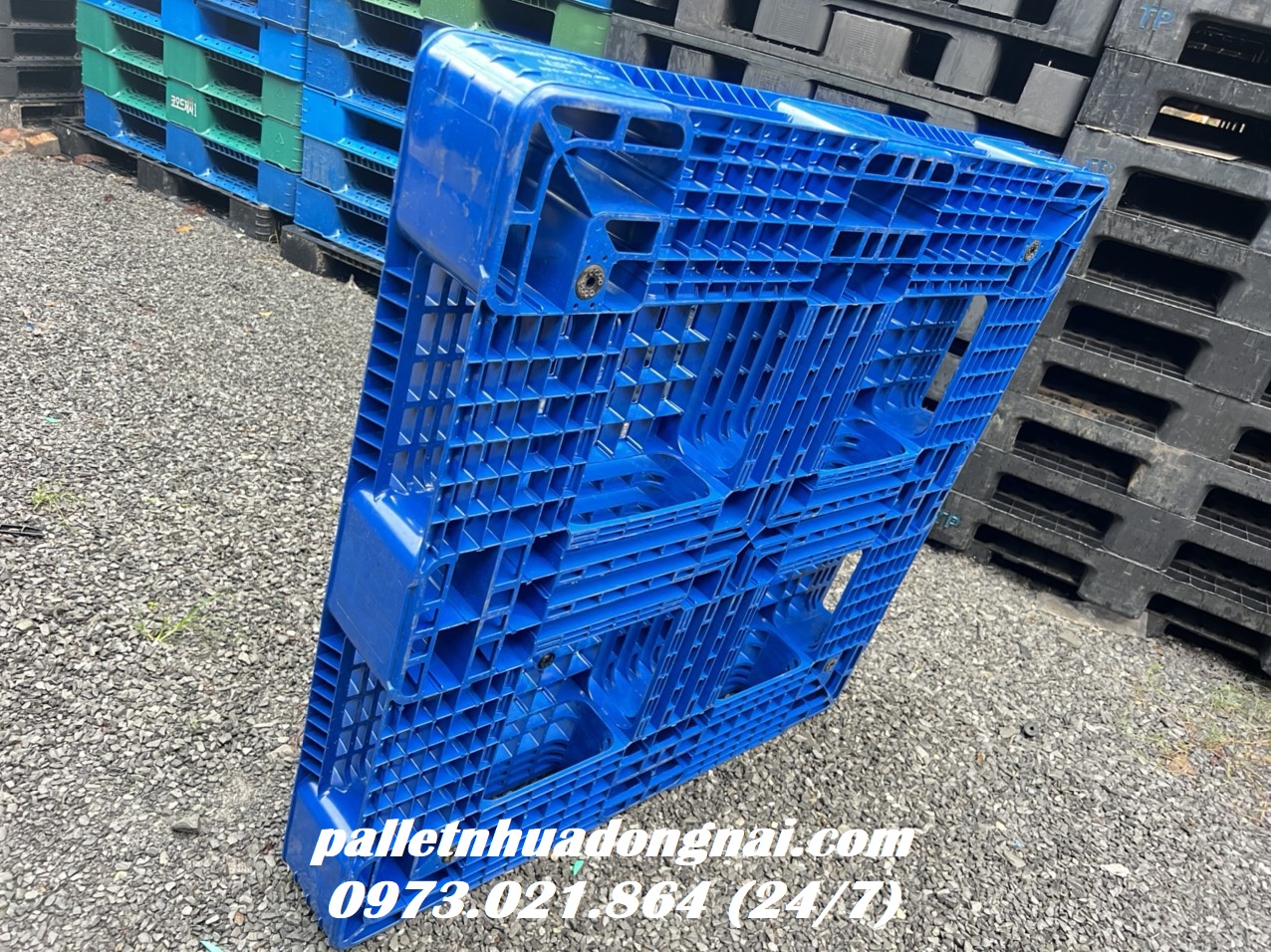 Pallet nhựa giá rẻ giao hàng tận nơi, liên hệ 0973021864