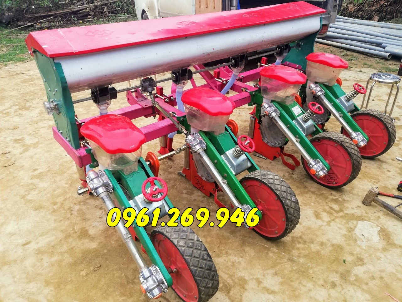 Máy gieo hạt đậu, lạc, ngô 4 hàng bón phân dùng cho máy kéo 25-40HP