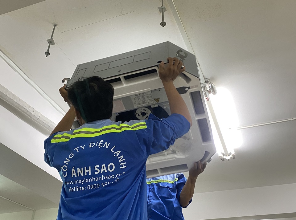 Máy lạnh treo tường Daikin chính hãng mới 100%