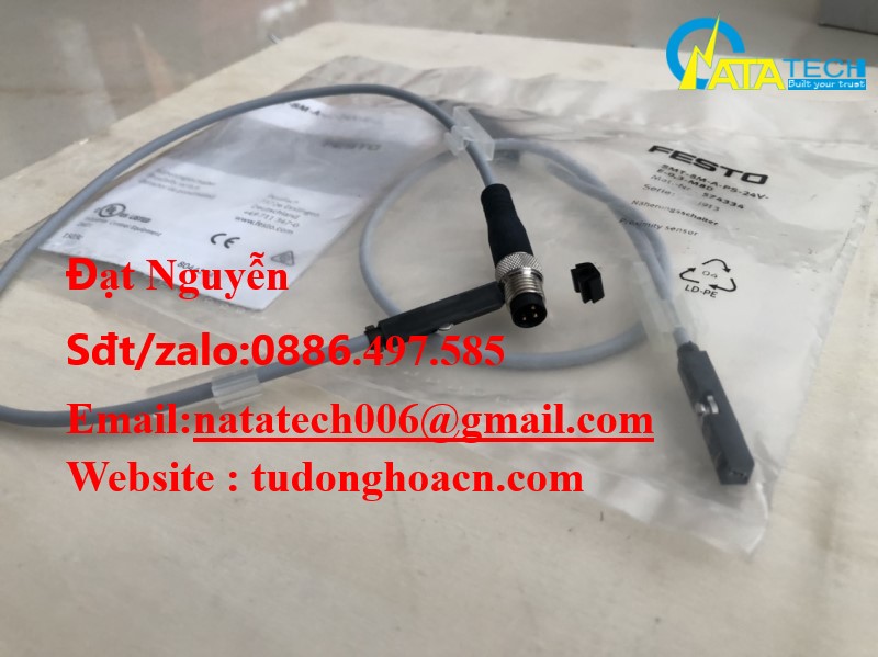 SMT-8M-A-PS-24V-E-0.3-M8D bộ cảm biến dùng có xi lanh Festo