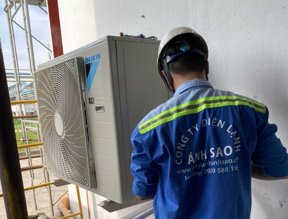 Máy lạnh tủ đứng Daikin FVC85AGV1V - 3.5 ngựa Gas R32 - Giá rẻ
