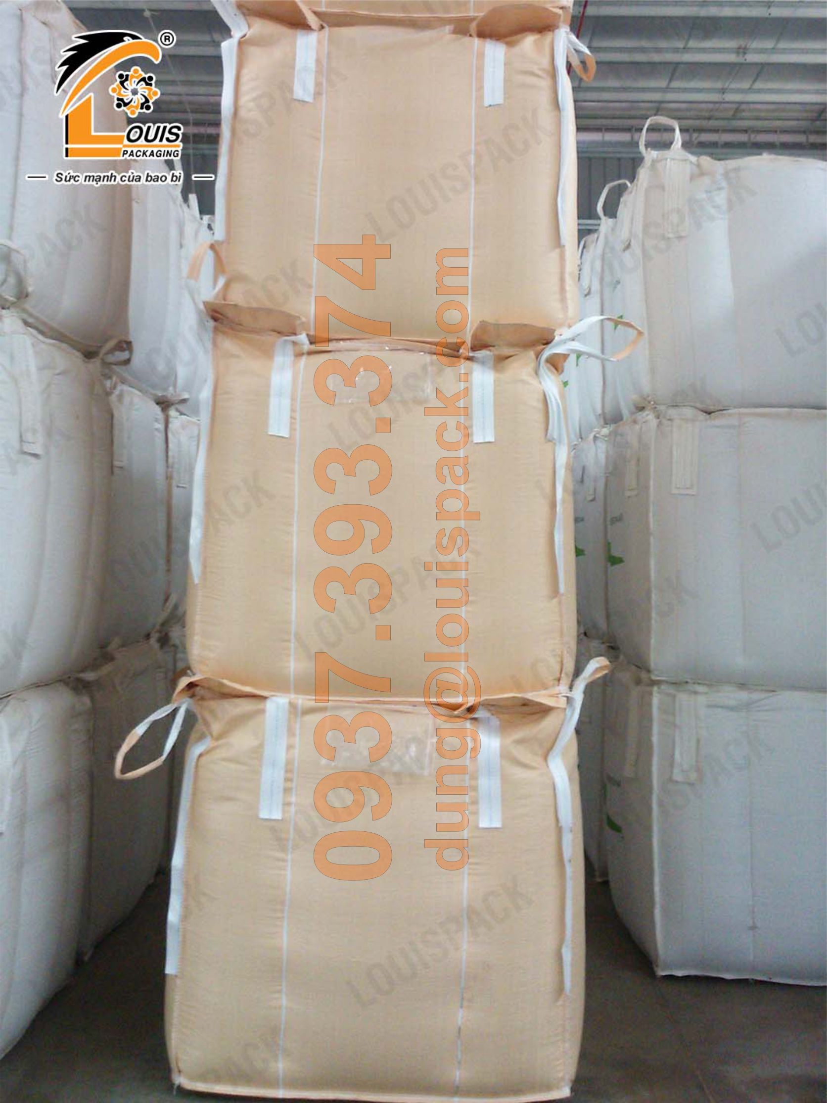Bao Jumbo đựng 1 tấn cà phê hạt xuất khẩu, lưu kho