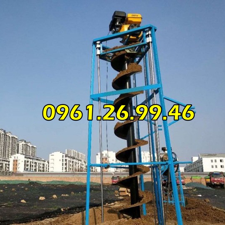 Máy khoan đất Okasu 15HP khoan lỗ trồng cây, đặt hố trụ điện