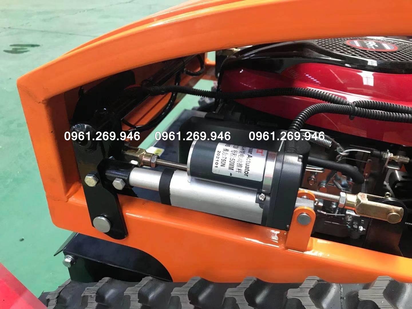 Robot cắt cỏ tự hành - Máy cắt cỏ điều khiển từ xa RB550