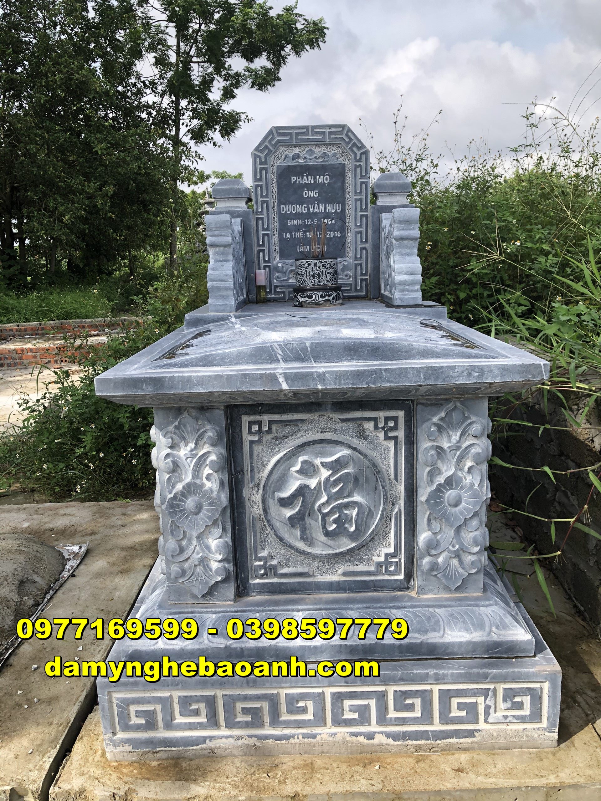 mộ đá thờ đơn bằng đá tự nhiên đẹp nhất hiện tại ct005
