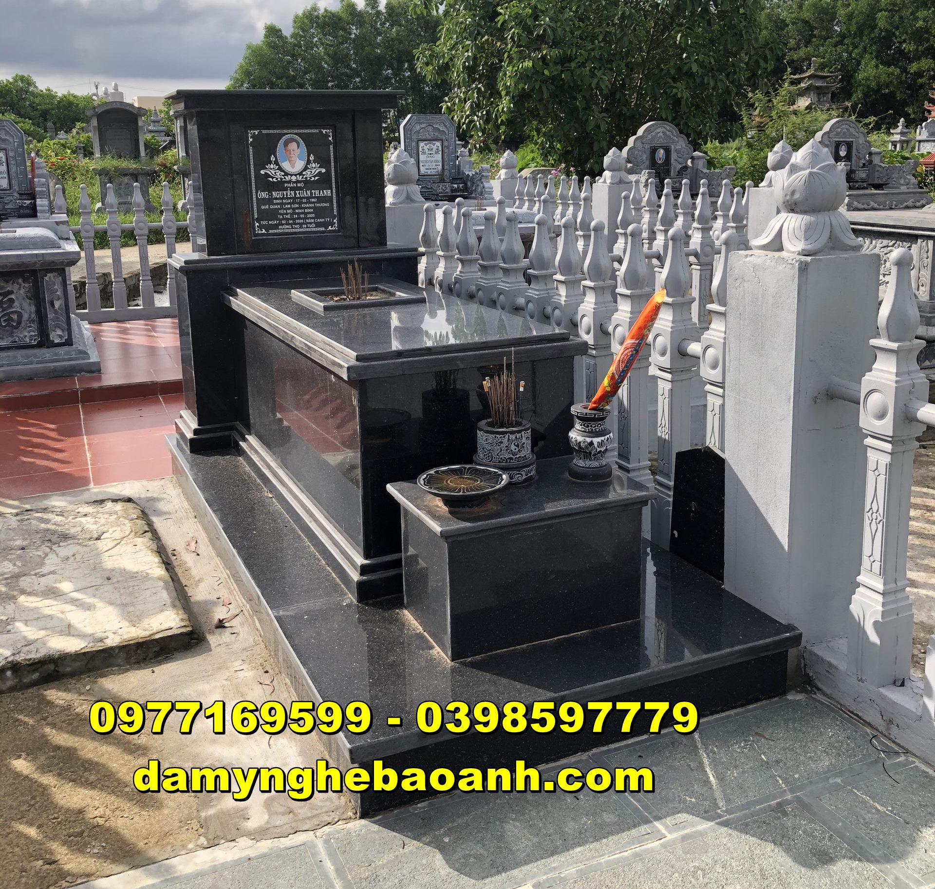 mộ đá thờ đơn bằng đá tự nhiên đẹp nhất hiện tại ct005