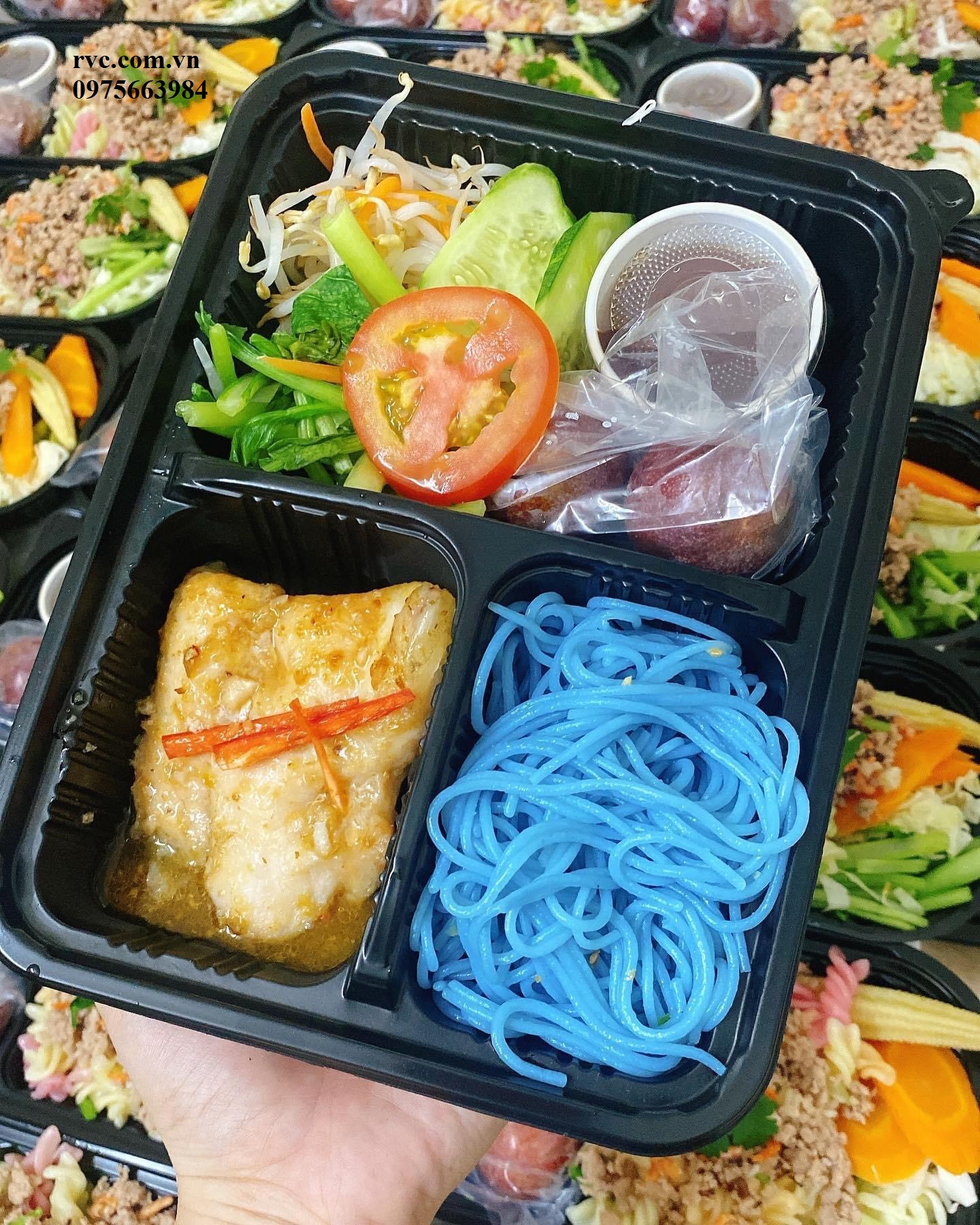Hộp nhựa đựng cơm 3 ngăn chuyên cung cấp cho nhà hàng, quán ăn