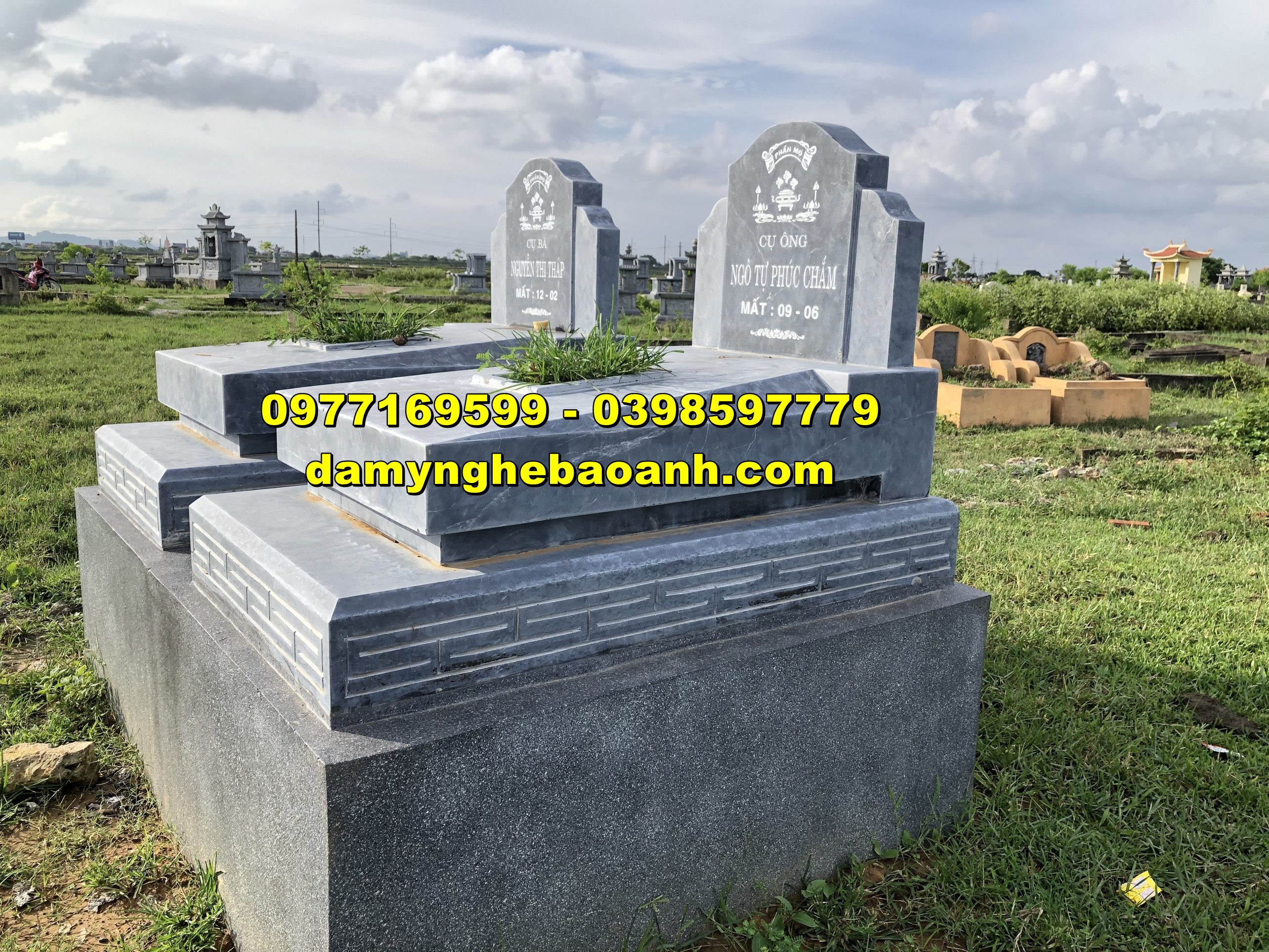 mộ tam cấp bằng đá xanh tự nhiên vì sao lại ưa chuộng đến vậy a001