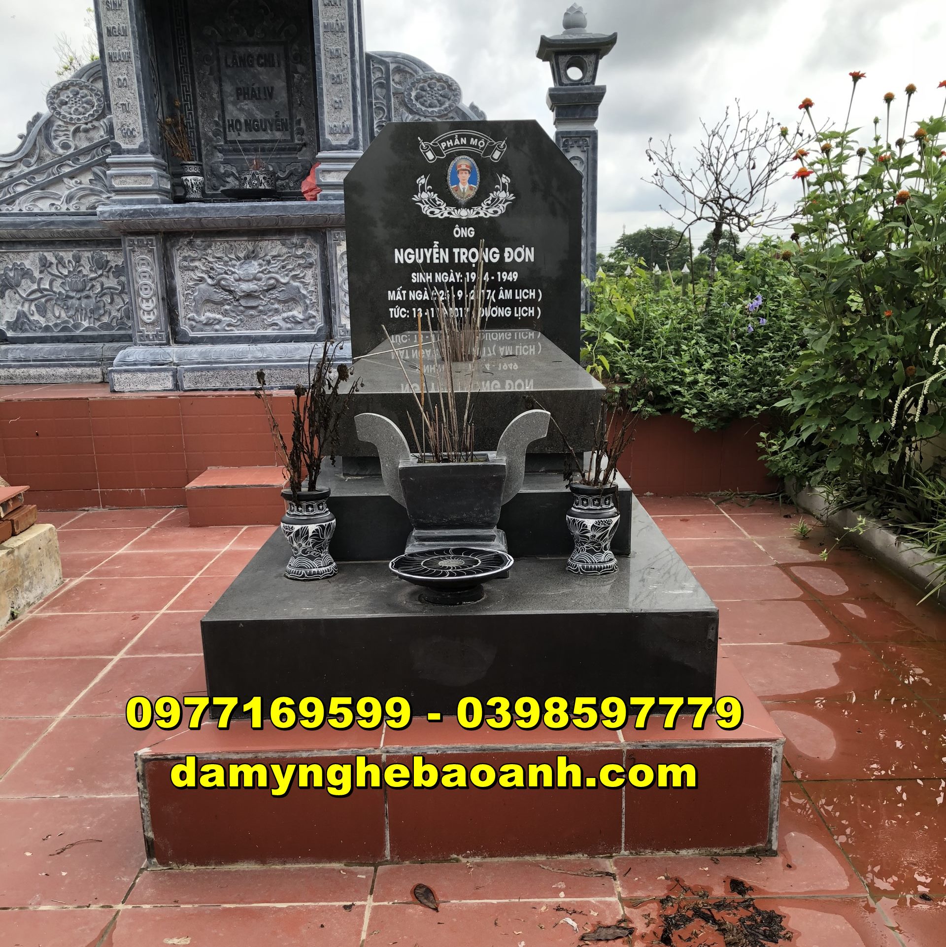 mộ tam cấp bằng đá xanh tự nhiên vì sao lại ưa chuộng đến vậy a001