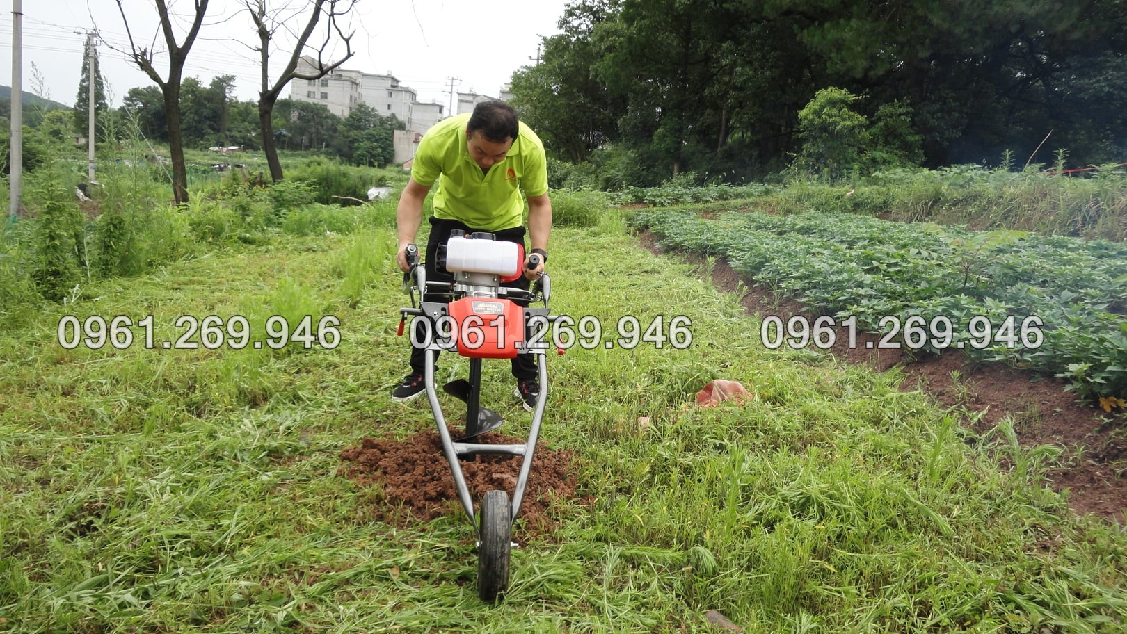 Máy khoan đất có bánh xe đẩy Mitsubishi TB43 tặng kèm mũi khoan 150mm