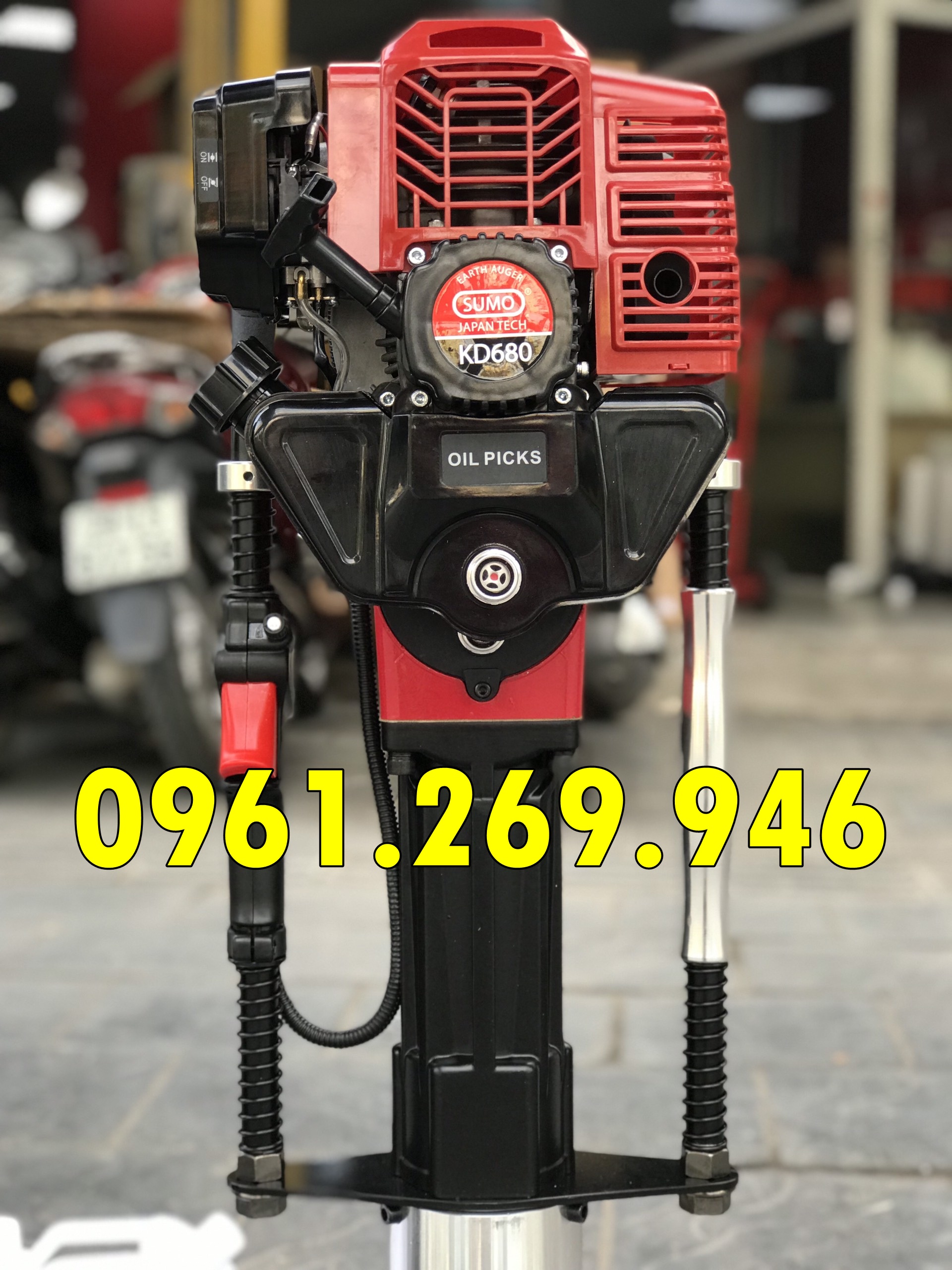 Máy đóng cọc hàng rào sân vườn, máy ép cọc chạy xăng Sumo KD680