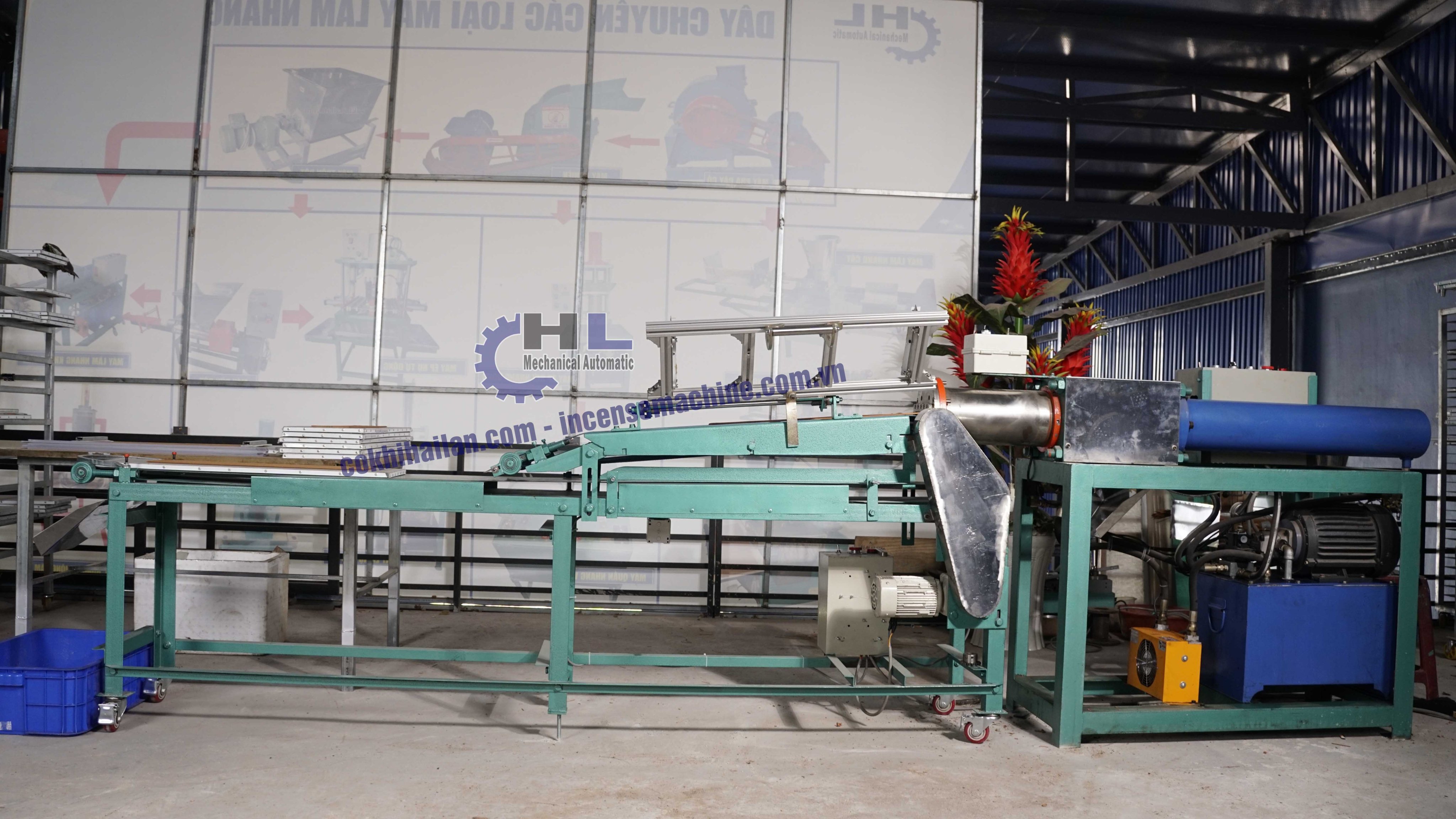 Máy làm nhang không tăm tự động có băng chuyền