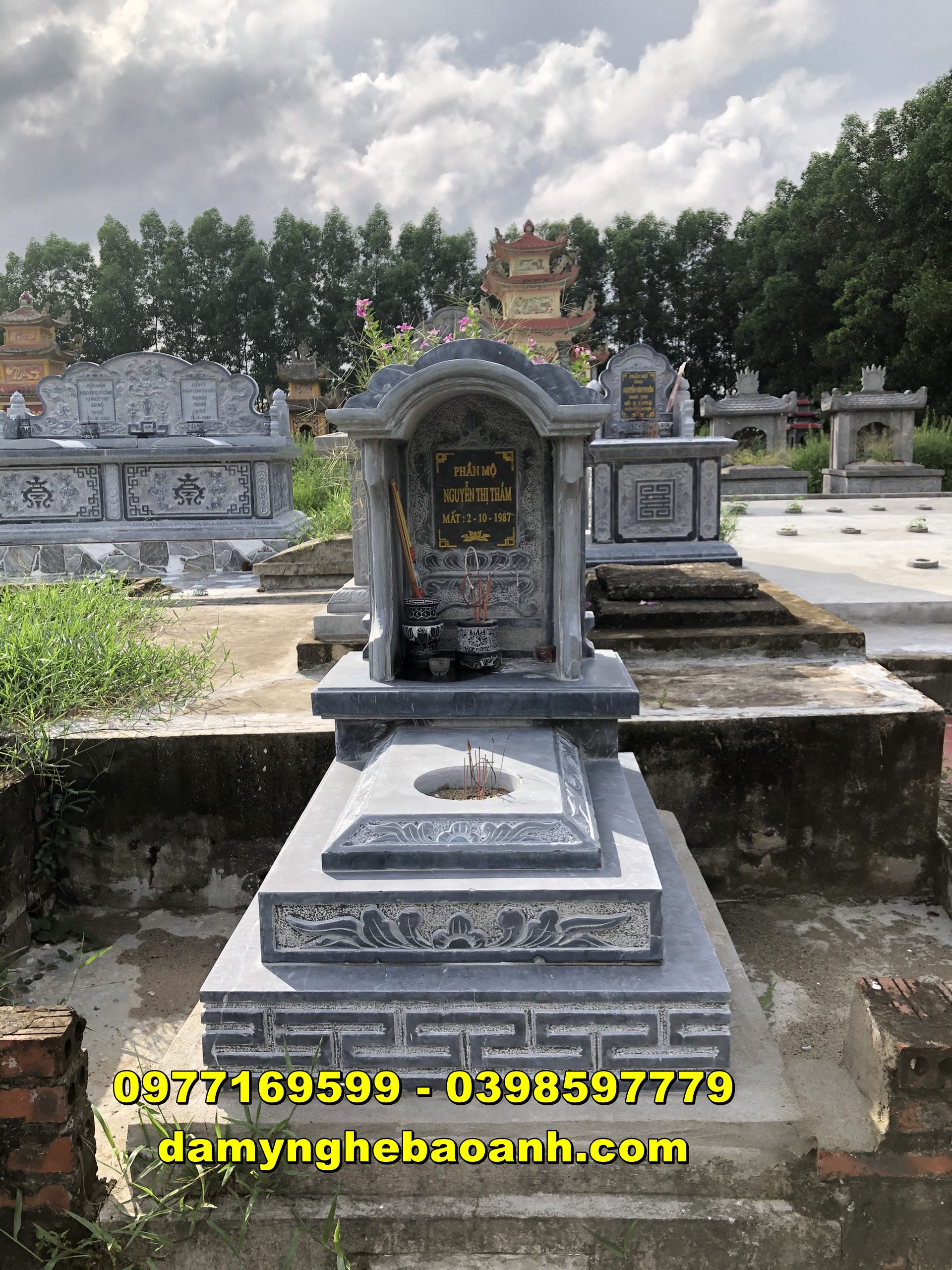 mẫu mộ đá tam cấp đẹp,giá rẻ,kích thước hợp phong thuỷ