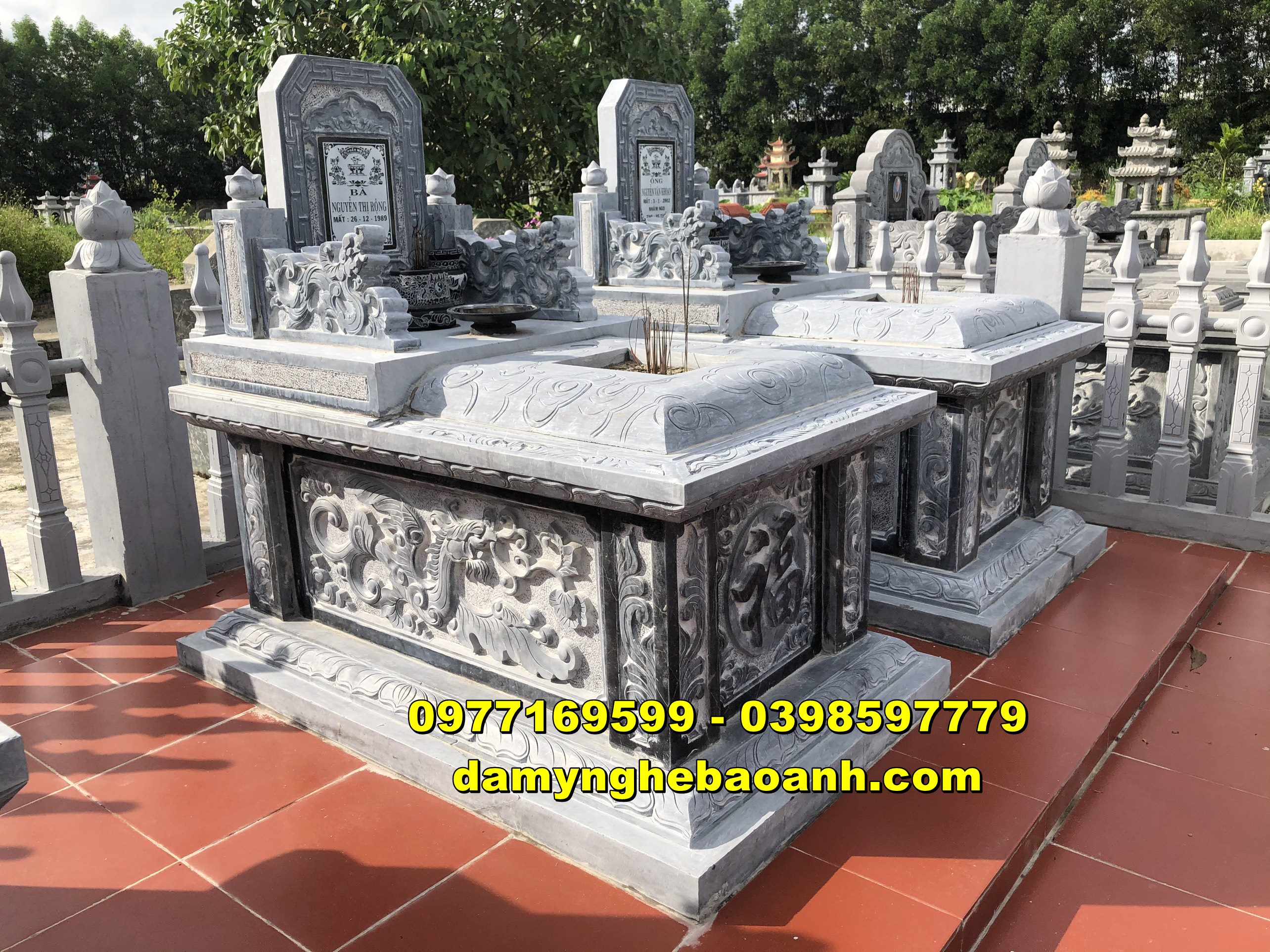 mẫu mộ bành đôi bằng đá xanh tự nhiên nguyên khối bán tại kiên giang a