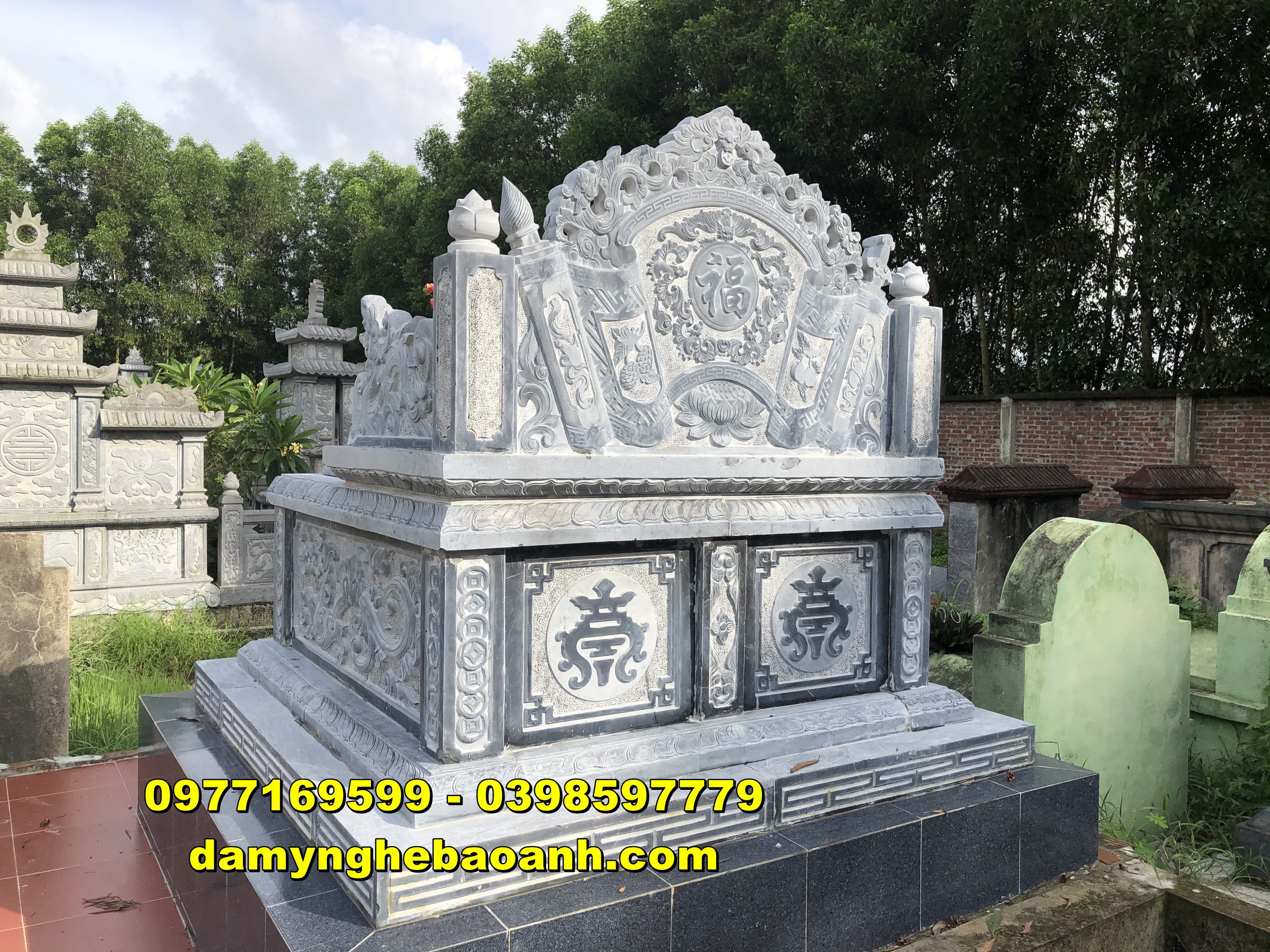 mẫu mộ đôi đá nguyên khối siêu đẹp được bán trên toàn quốc ct002