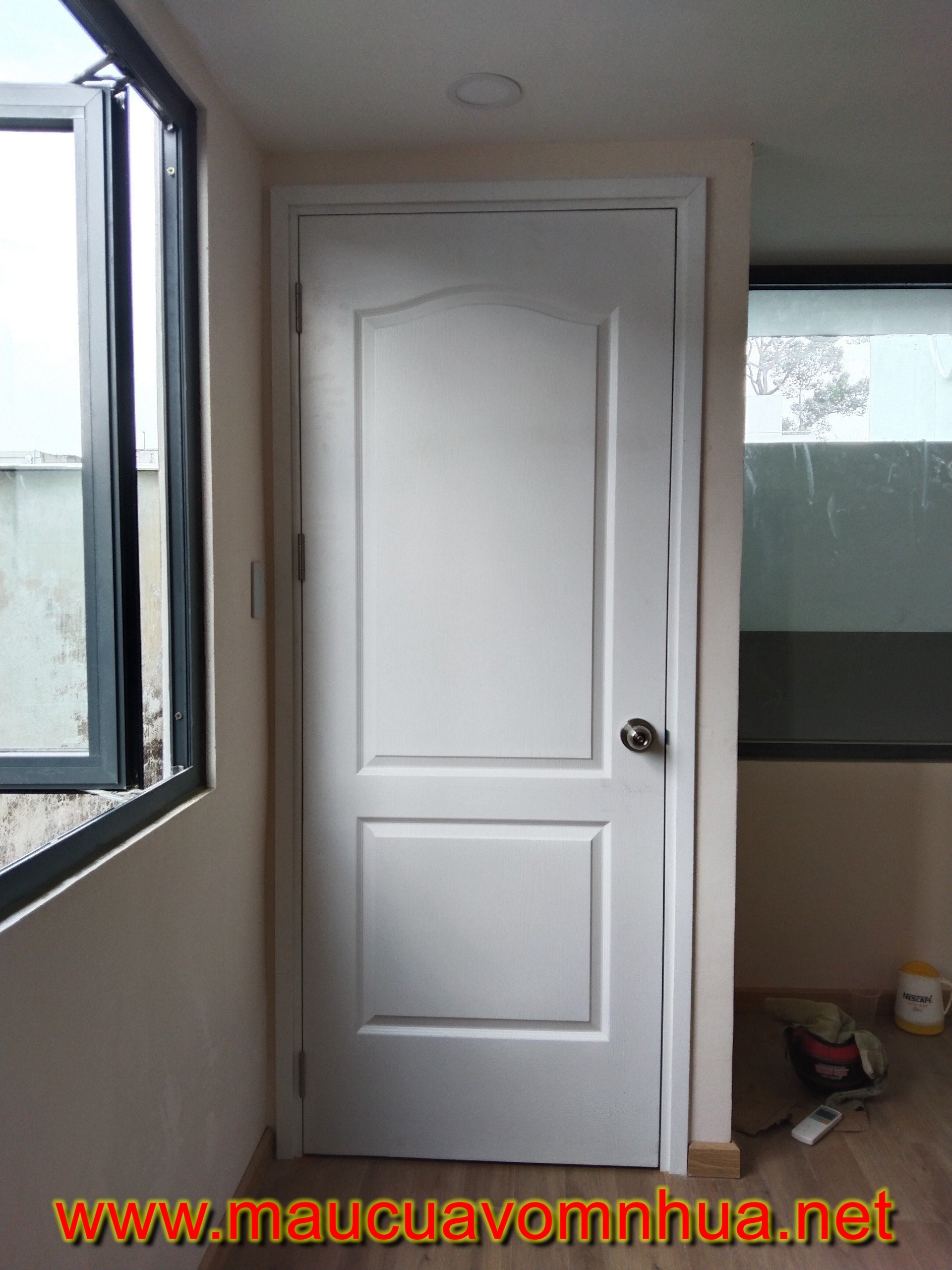 Cửa gỗ công nghiệp HDF tại Nha Trang  Mẫu cửa đẹp