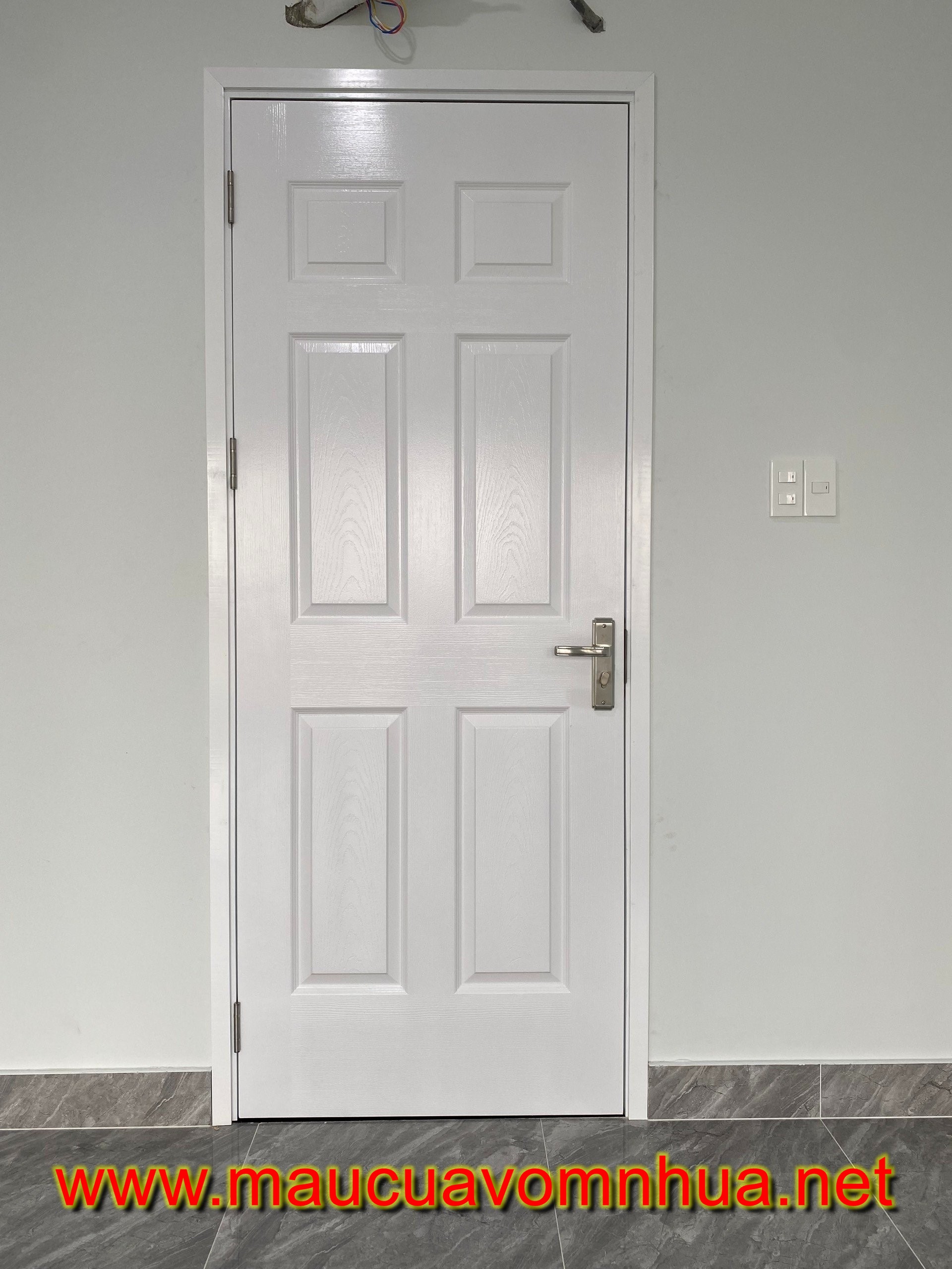 Cửa gỗ công nghiệp HDF tại Nha Trang  Mẫu cửa đẹp