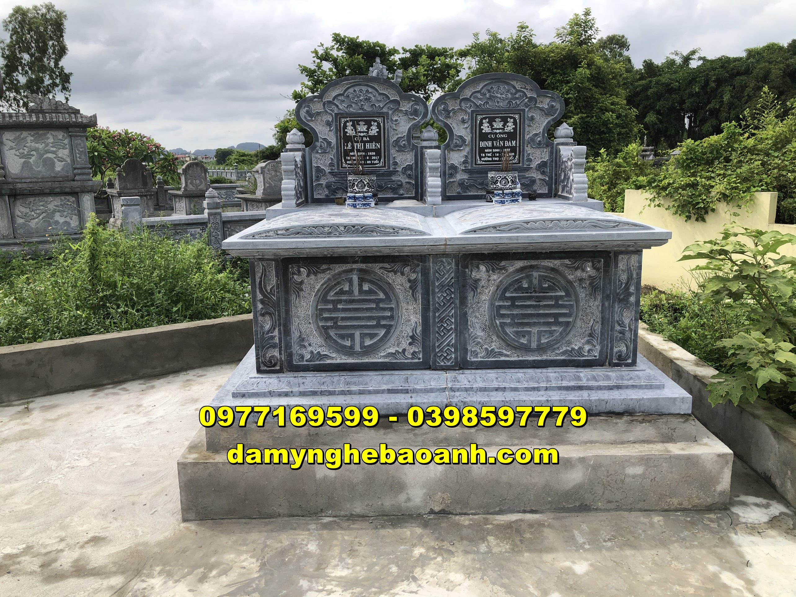 mẫu mộ đá đôi cao cấp được bán tại hoà bình c001