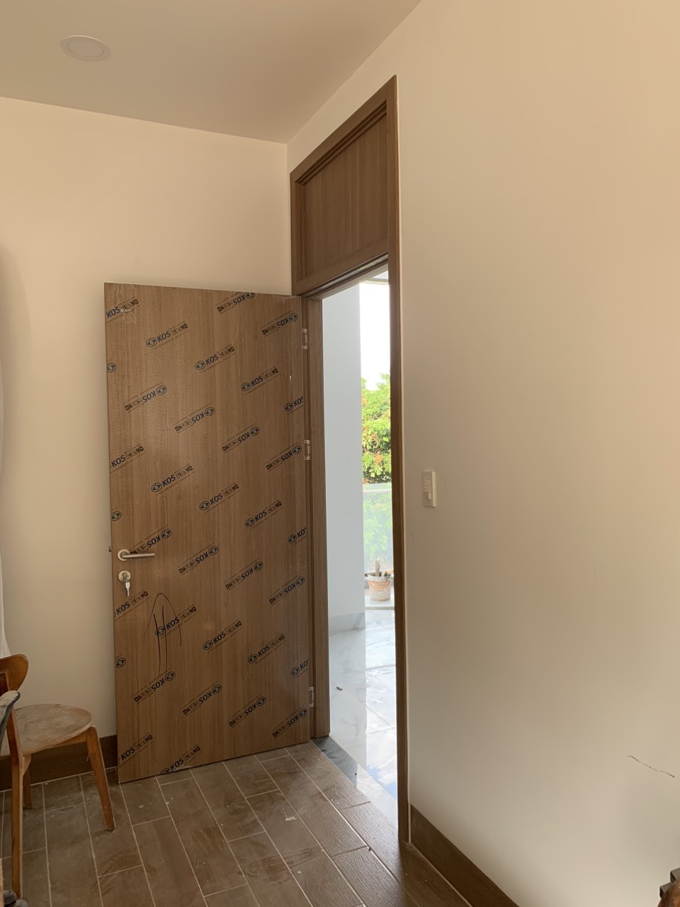 Cửa nhựa ABS Hàn Quốc tại Cam Ranh - Khánh Hòa