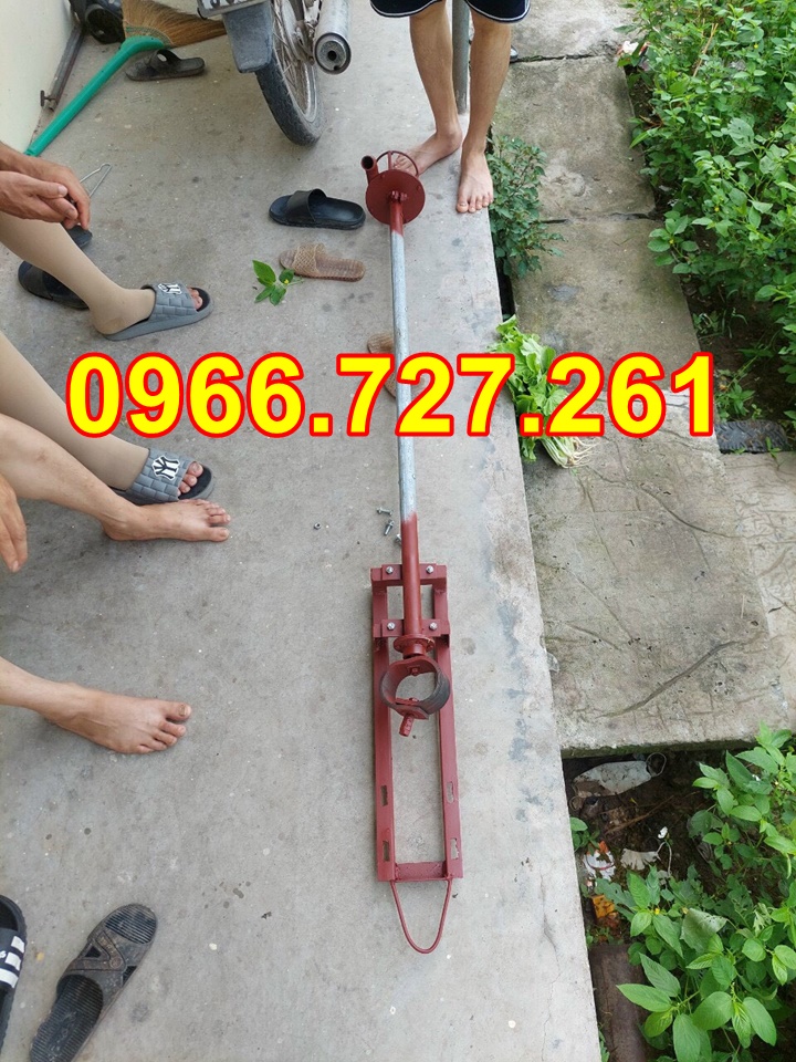 Máy bơm hút bùn thải , hút cát chạy điện