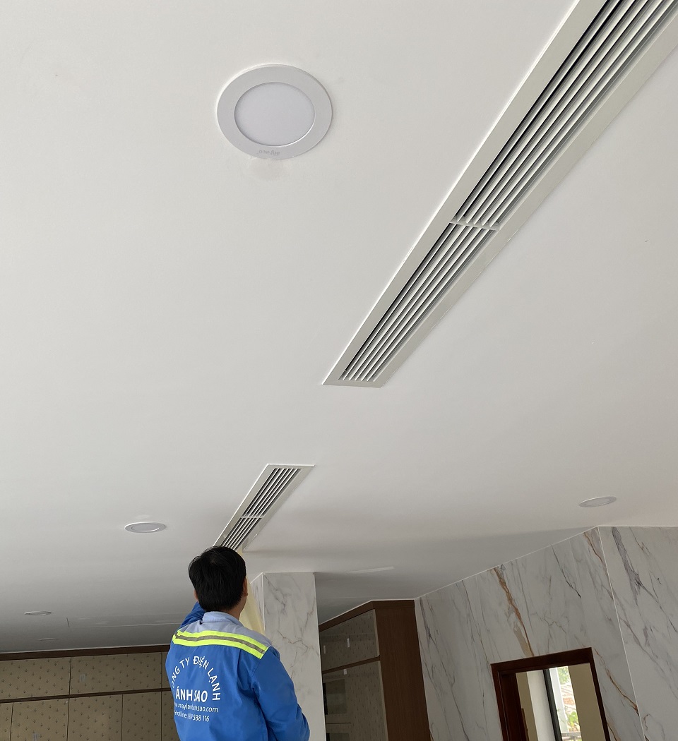 Thi công máy lạnh VRV A Daikin cho biệt thự quận 7