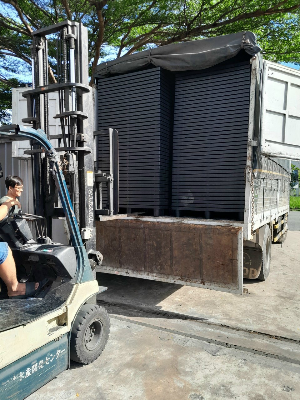 Bảng giá pallet nhựa Long An mới nhất năm 2024