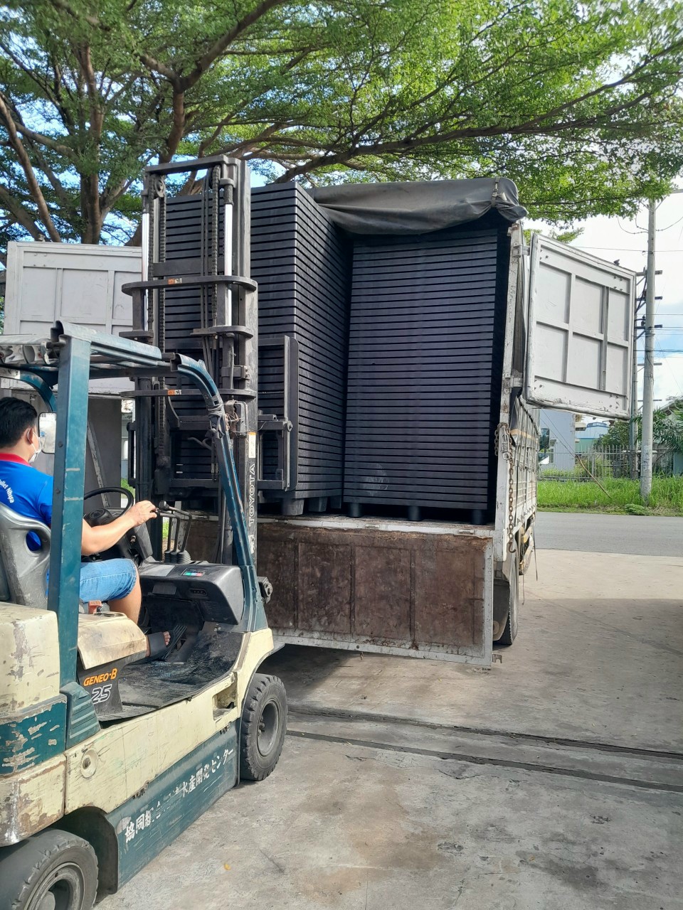Điều cần biết khi mua pallet nhựa năm 2024