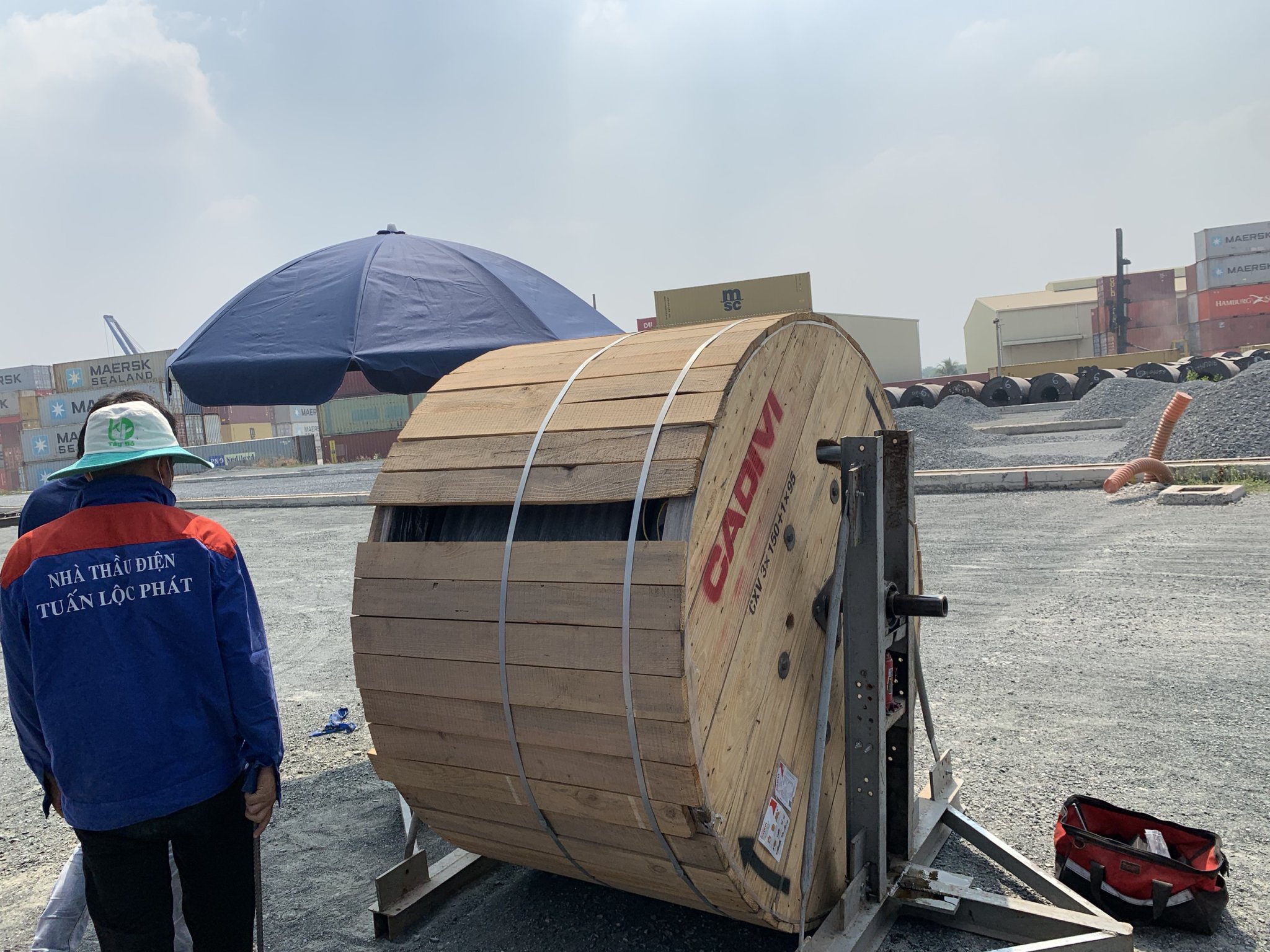 Lắp Đặt Tủ Điện Công Nghiệp Theo Yêu Cầu