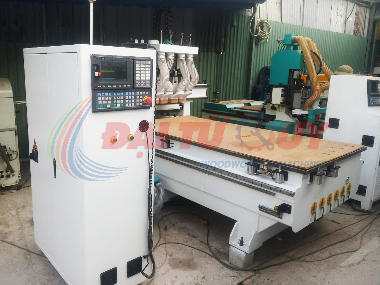 THANH LÝ MÁY CNC 4 ĐẦU S1-IV ĐÃ QUA SỬ DỤNG GIÁ RẺ TẠI QUẬN 9