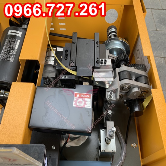 Máy đóng đai thùng catton, đóng đai hàng KZB1