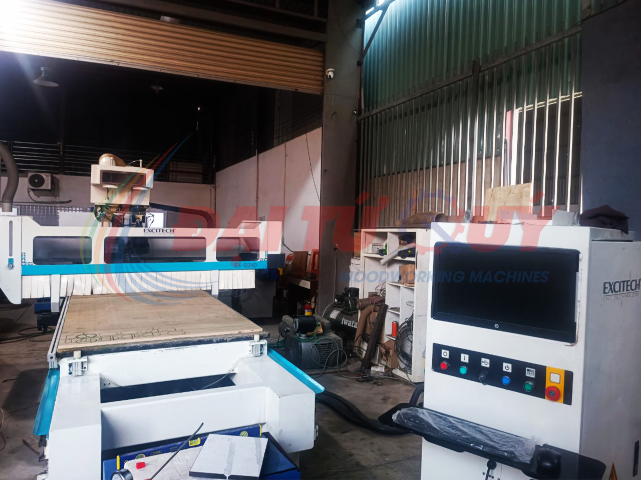 THANH LÝ MÁY CNC NESTING EXCITECH THAY DAO TỰ ĐỘNG GIÁ RẺ TẠI QUẬN 11