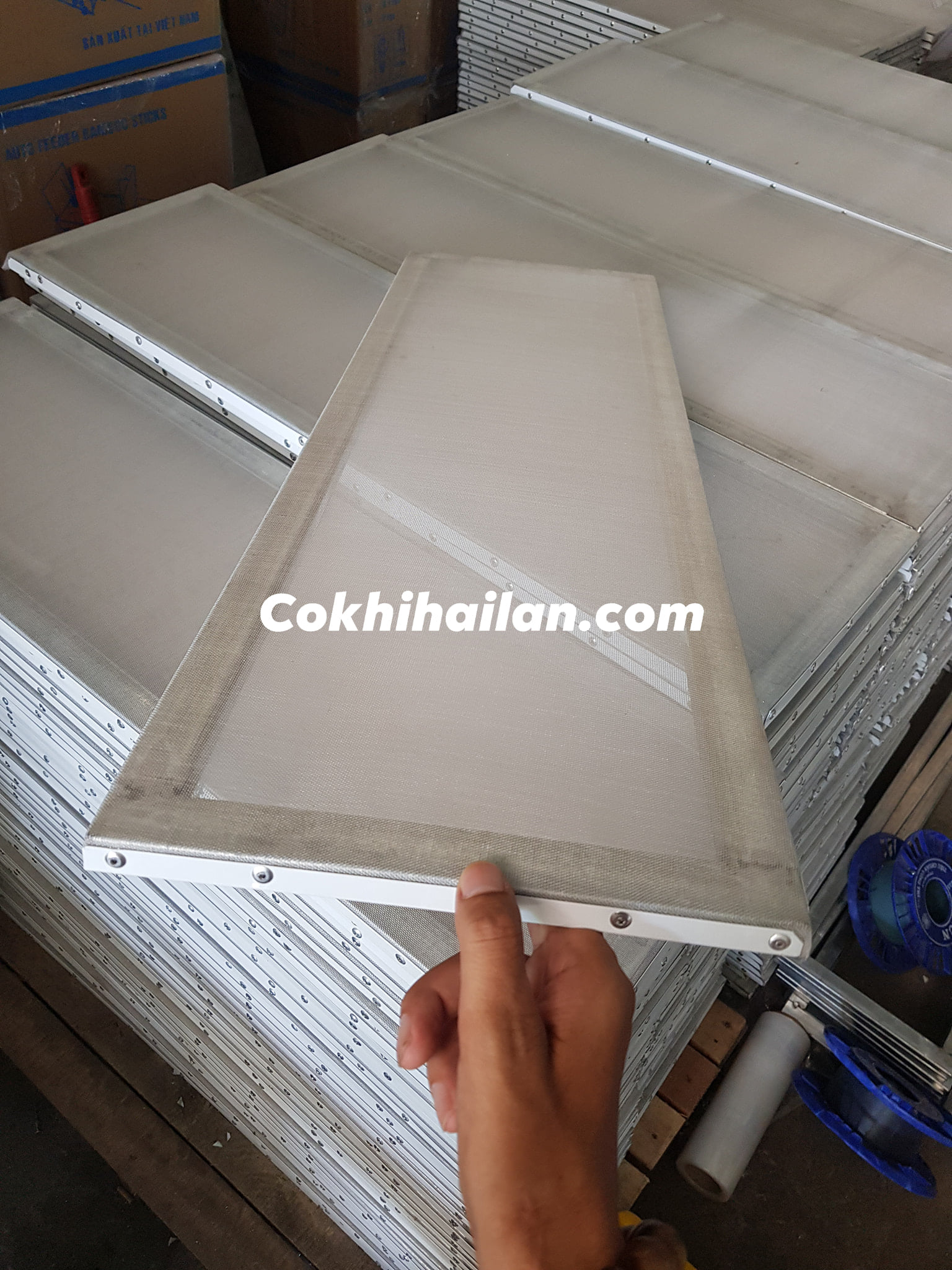 KHUNG LƯỚI PHƠI NHANG KHÔNG TĂM, NHANG VÒNG