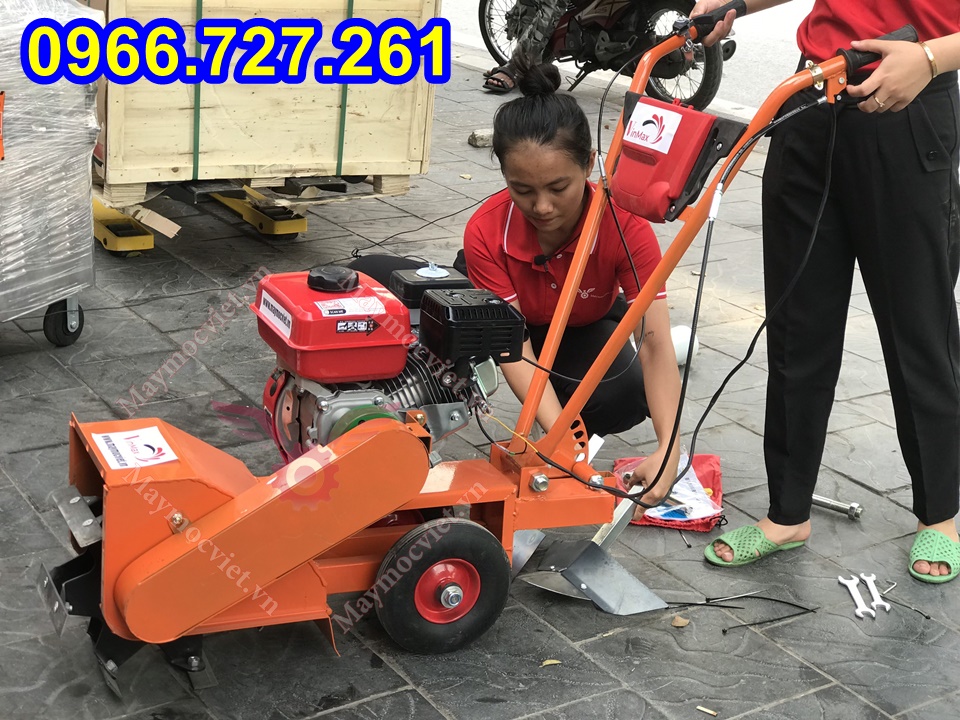 Máy xới đất , sạc cỏ , vun gốc ngô, lên luống tạ rãnh Kawasaki