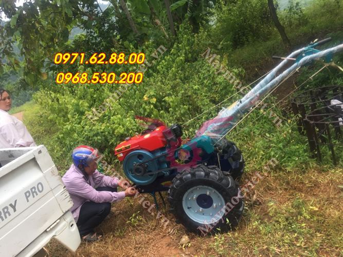 Máy xới đất giá rẻ chạy dầu mát nước bảo hành 12 tháng