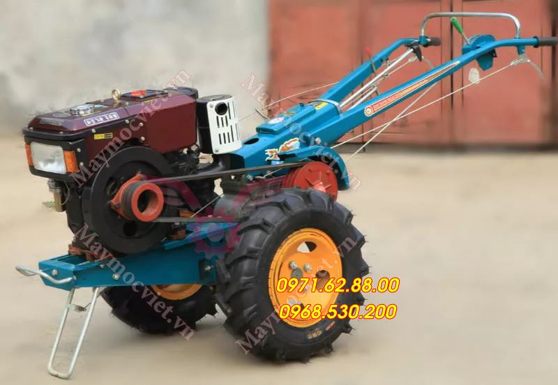 Máy xới đất giá rẻ chạy dầu mát nước bảo hành 12 tháng