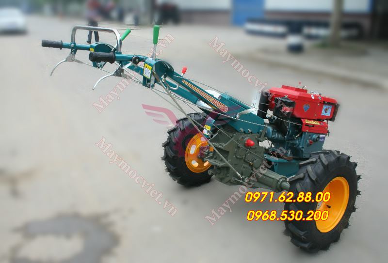 Máy xới đất giá rẻ chạy dầu mát nước bảo hành 12 tháng