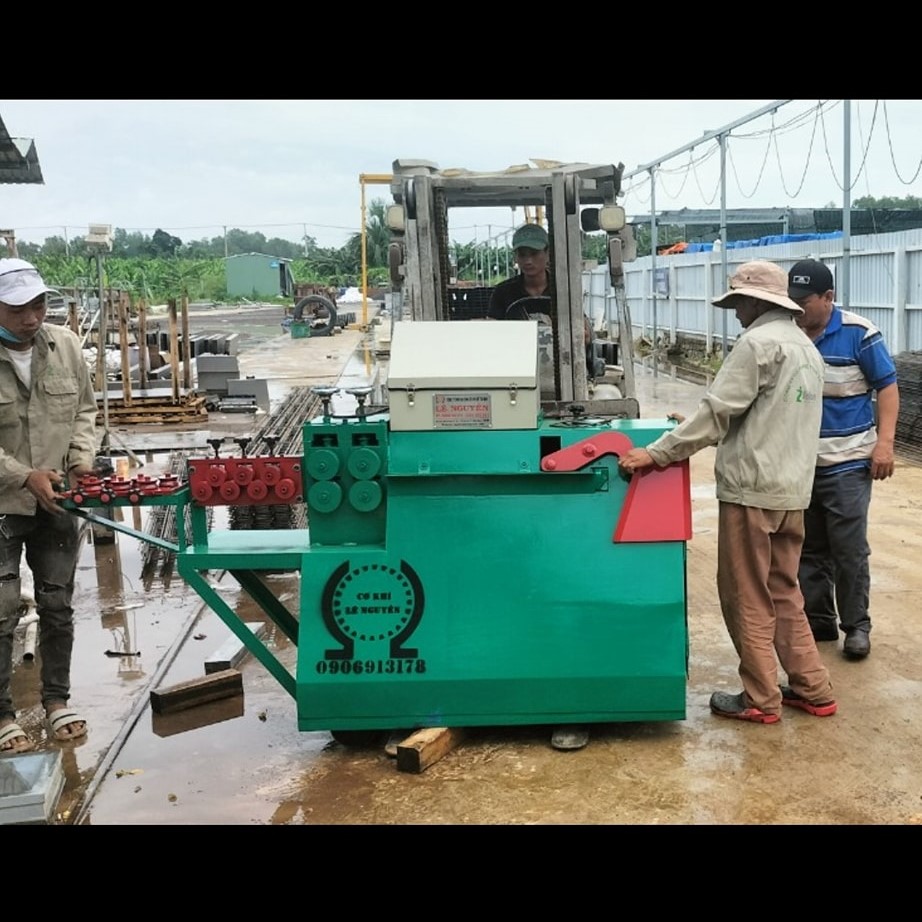 Máy bẻ đai sắt cũ - Công ty Lê Nguyễn