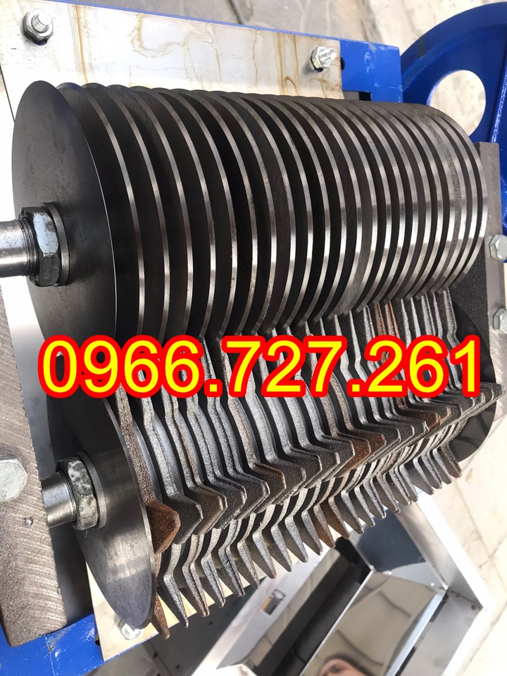 Máy thái cá mồi, thái cá tươi cho ba ba giá rẻ