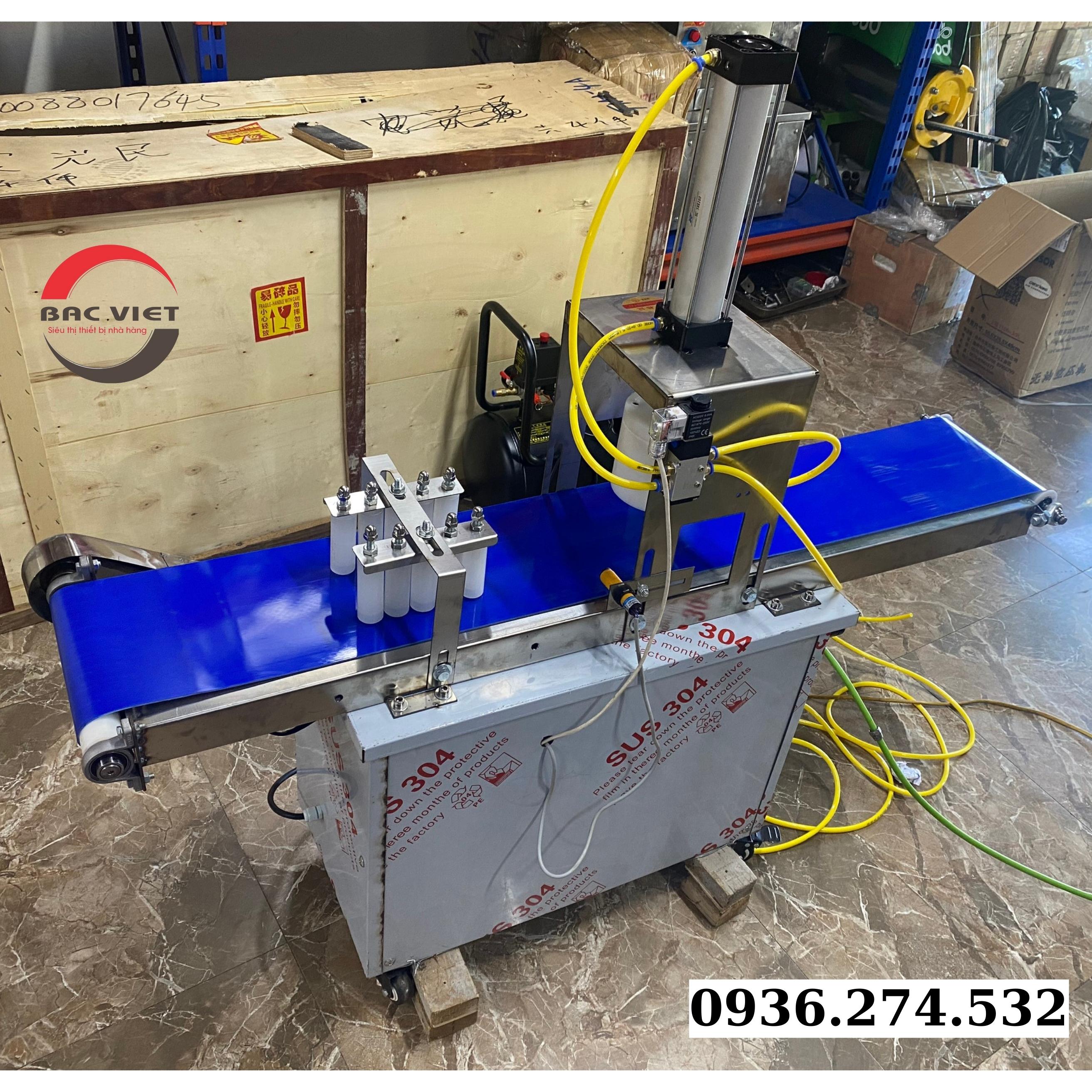 Máy dập khuôn bánh Trung Thu - tạo hình chắc, đẹp và sắc nét