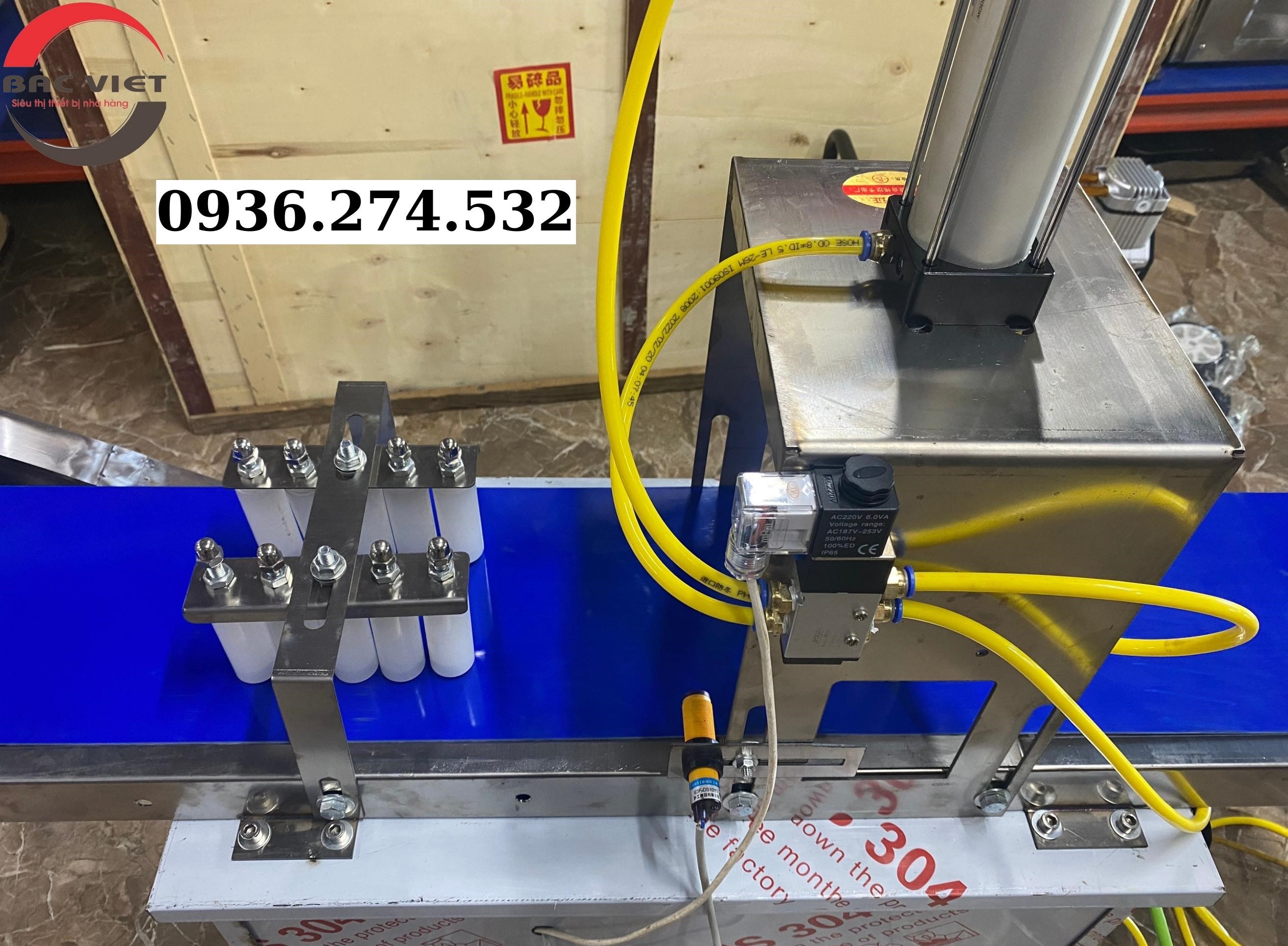 Máy dập khuôn bánh Trung Thu - tạo hình chắc, đẹp và sắc nét