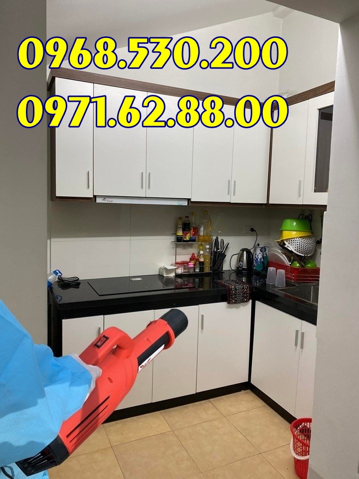 Máy phun thuốc xát trùng khử khuẩn đời mới giá rẻ- bảo hành 12 tháng