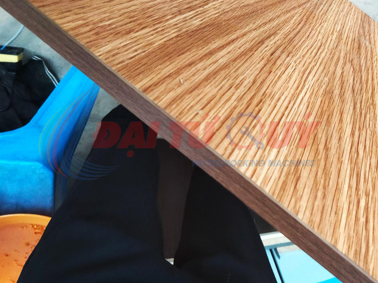 THANH LÝ MÁY DÁN CẠNH TỰ ĐỘNG EB-400 CŨ TỐT TẠI QUẬN GÒ VẤP